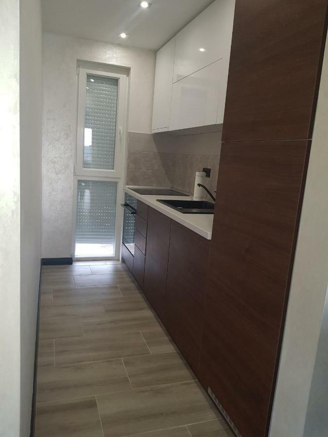 Divcibare Delux Apartman מראה חיצוני תמונה